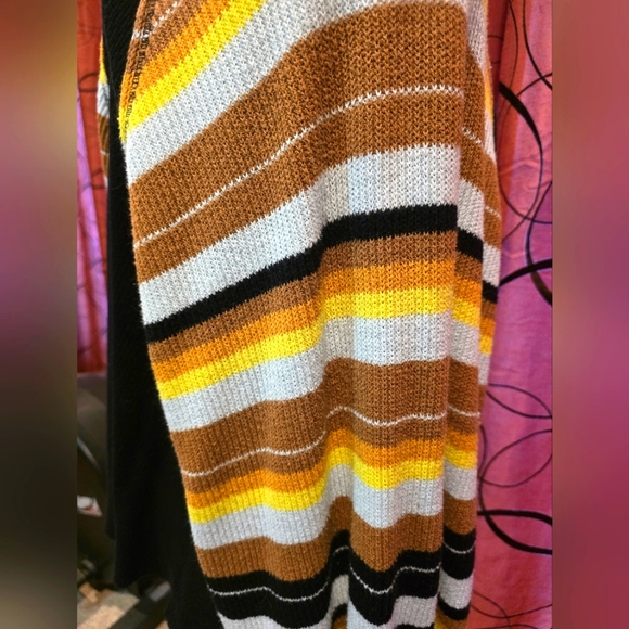 We The Free ๐ค๐๐ค Free People ๐ค๐๐ค Striped Sleeve Black Top / Tunic M/L - Picture 9 of 9